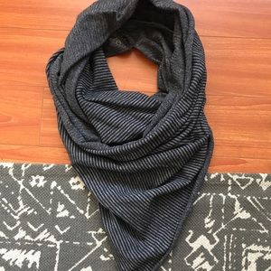 Lululemon Vinyasa Scarf
